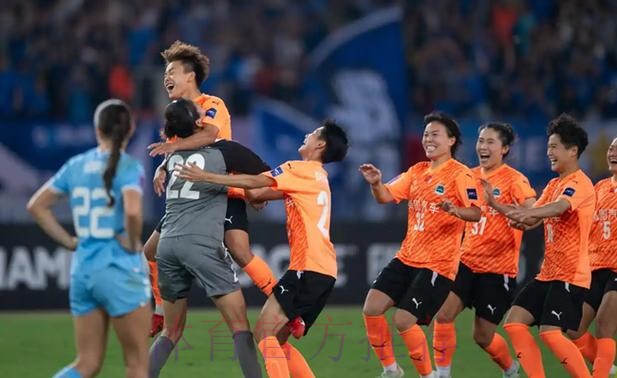 女足亚冠半决赛：武汉车谷江大女足坐镇主场战胜对手晋级决赛